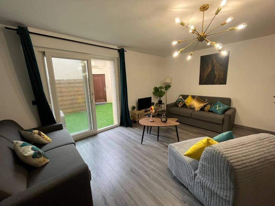Suite Familiale - 15 Min Disney Bussy-Saint-Georges Buitenkant foto